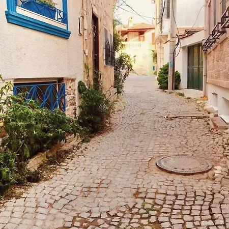Kelebek Πανσιόν Ayvalı