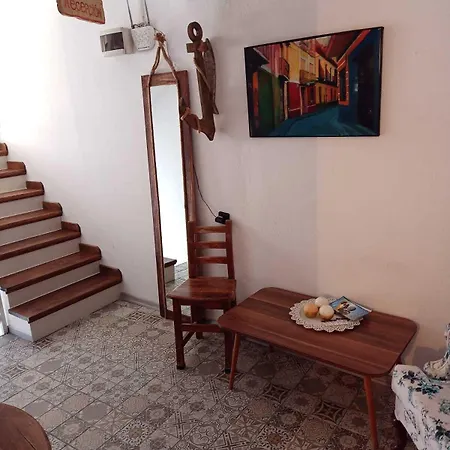 Kelebek Ayvalık Konukevi 3*